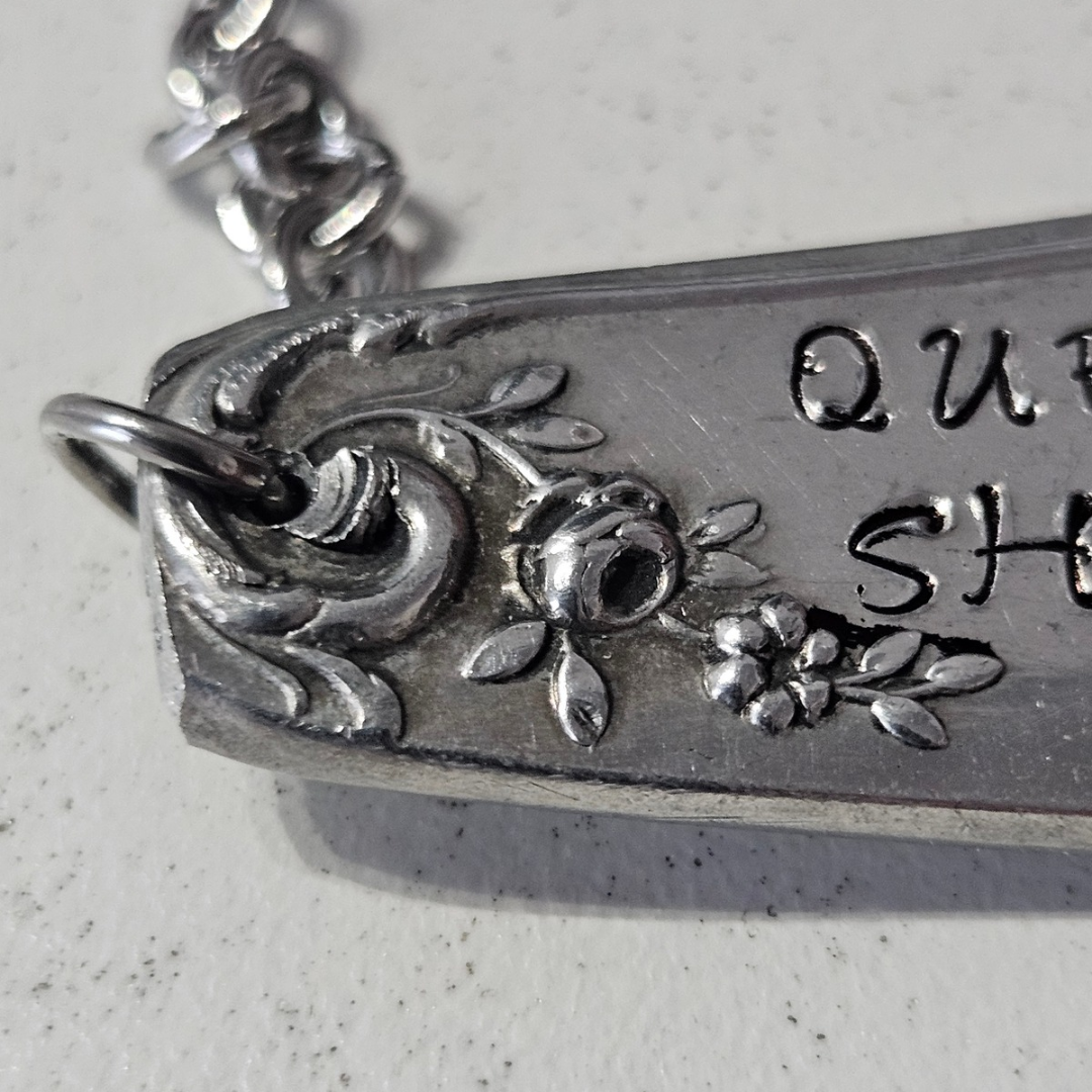 Collana Queen Shit